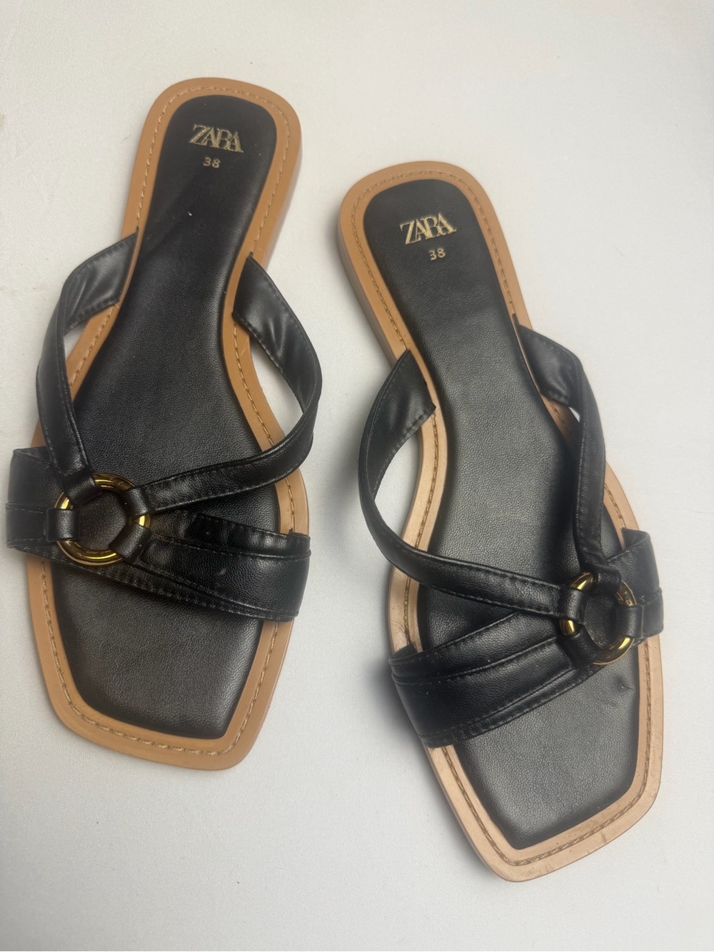 Zara Black Faux Leather Strappy Sandals Square Toe gold ring flat Size 38 / 8